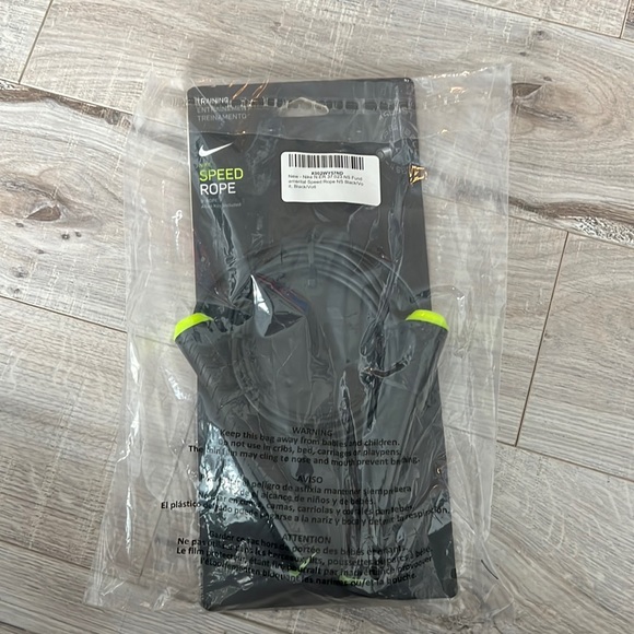 BRAND NEW NIKE SKIPPING ROPE - Picture 1 of 1